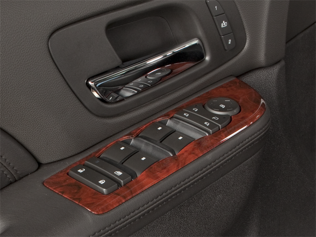 2010 Cadillac Escalade Base