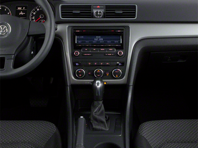 2013 Volkswagen Passat 2.5 SE w/Sunroof