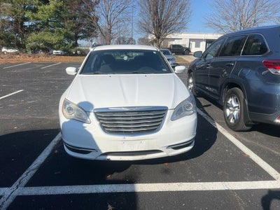 2014 Chrysler 200 LX