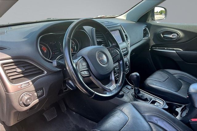 2020 Jeep Cherokee Lux