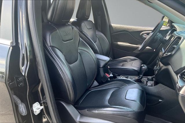 2022 Jeep Cherokee Latitude Lux