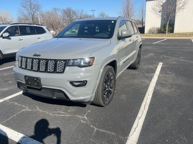 2020 Jeep Grand Cherokee Altitude
