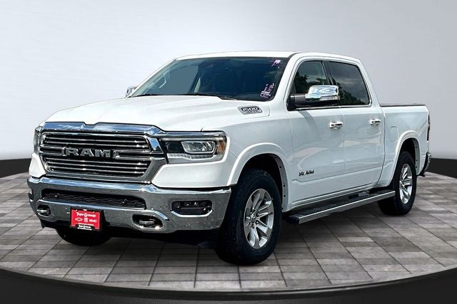 2022 RAM 1500 Laramie 4x4 Crew Cab 5'7's photo