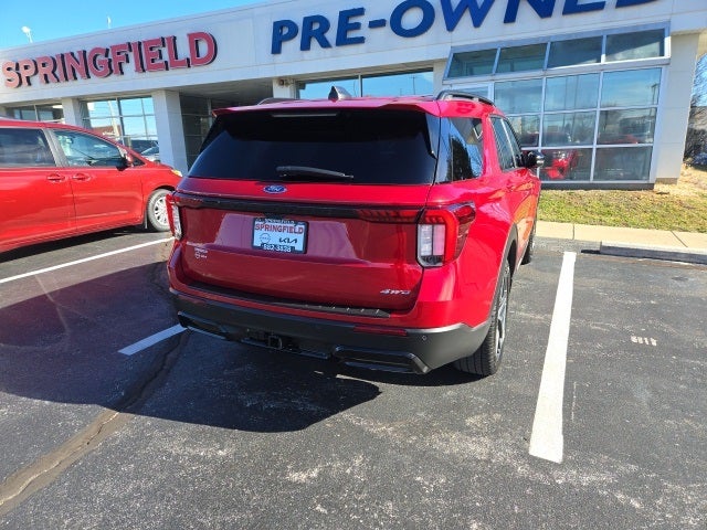 2025 Ford Explorer ST-Line