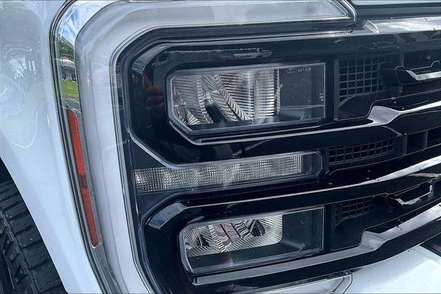 2024 Ford F-250SD Lariat Tremor Package
