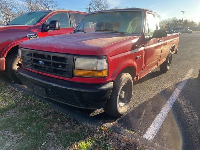 1995 Ford F-150 Reg Cab 116.8" WB