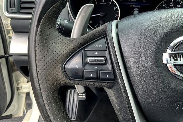 2017 Nissan Maxima SR