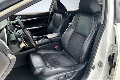 2017 Nissan Maxima SR