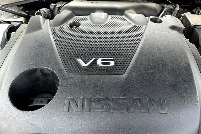 2017 Nissan Maxima SR