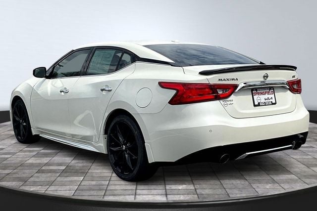 2017 Nissan Maxima SR
