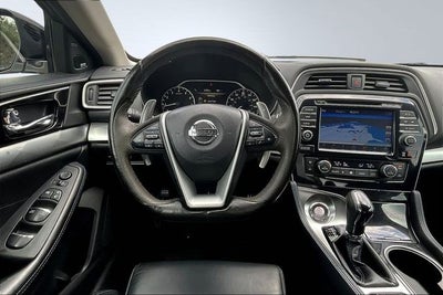 2017 Nissan Maxima SR