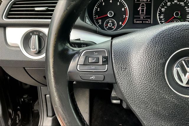 2013 Volkswagen Passat 2.5 SE w/Sunroof
