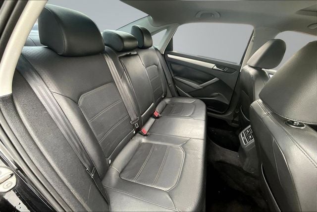 2013 Volkswagen Passat 2.5 SE w/Sunroof
