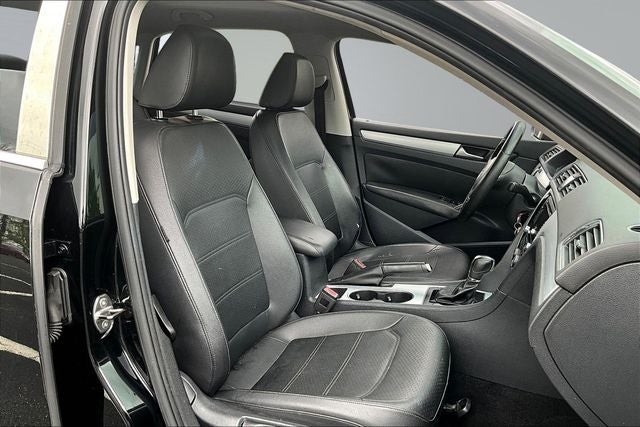 2013 Volkswagen Passat 2.5 SE w/Sunroof