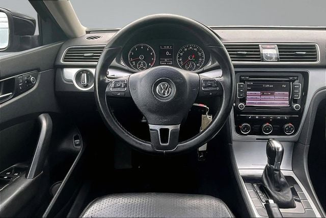 2013 Volkswagen Passat 2.5 SE w/Sunroof