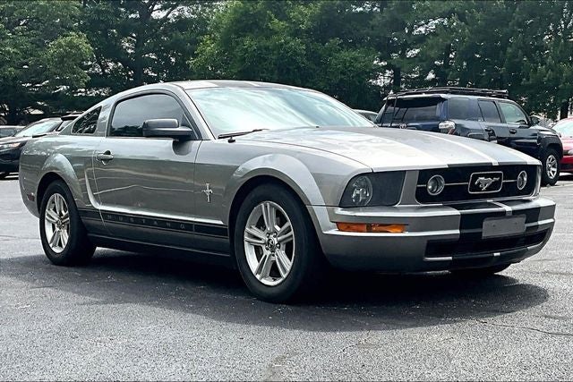 2008 Ford Mustang Deluxe