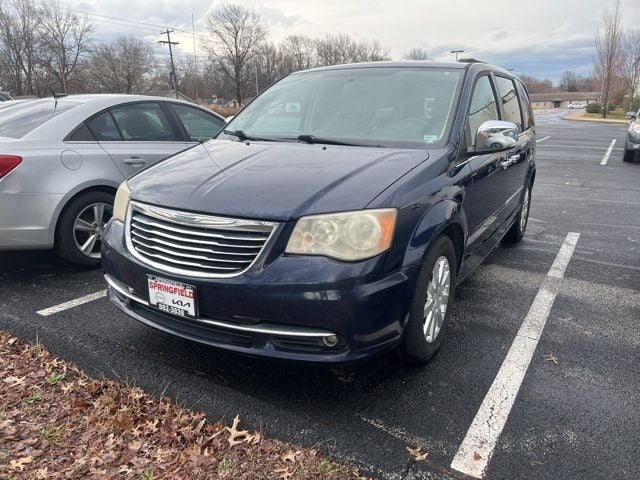2012 Chrysler Town & Country Touring-L