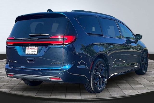 2025 Chrysler Pacifica Limited