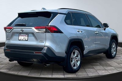 2022 Toyota RAV4 Hybrid XLE
