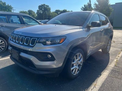 2022 Jeep Compass Latitude Lux