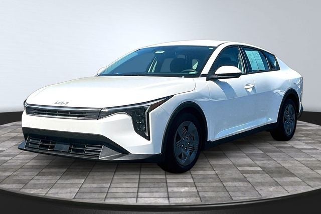 2026 Kia K4 LX