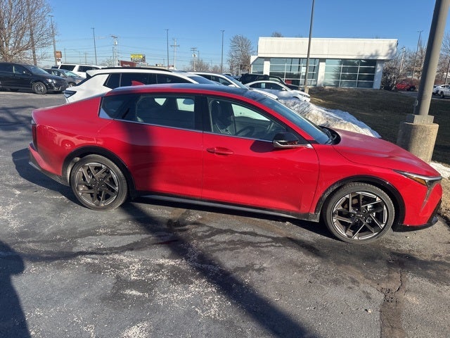 2025 Kia K4 GT-Line