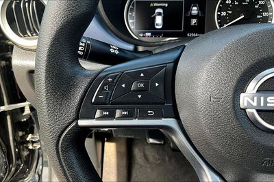 2023 Nissan Versa 1.6 SV