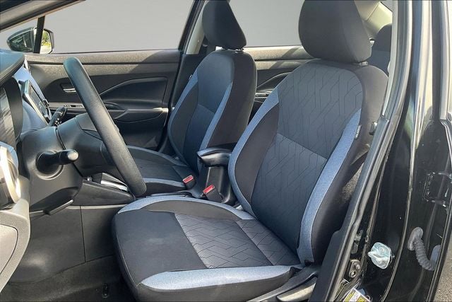 2023 Nissan Versa 1.6 SV