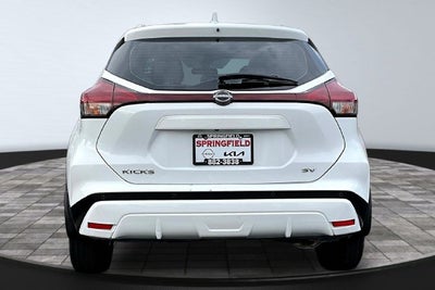 2023 Nissan Kicks SV