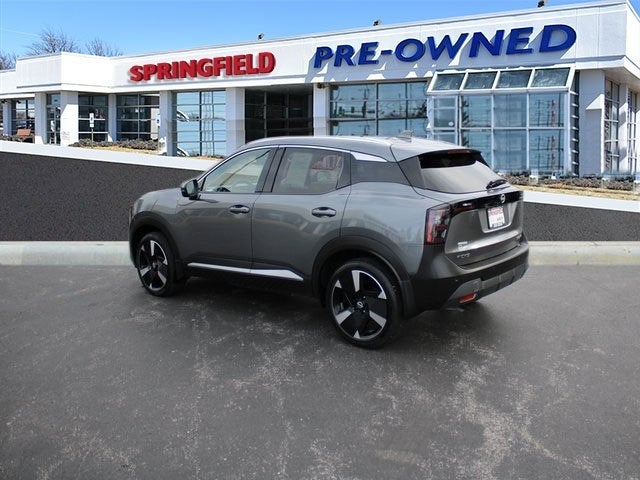 2025 Nissan Kicks SR