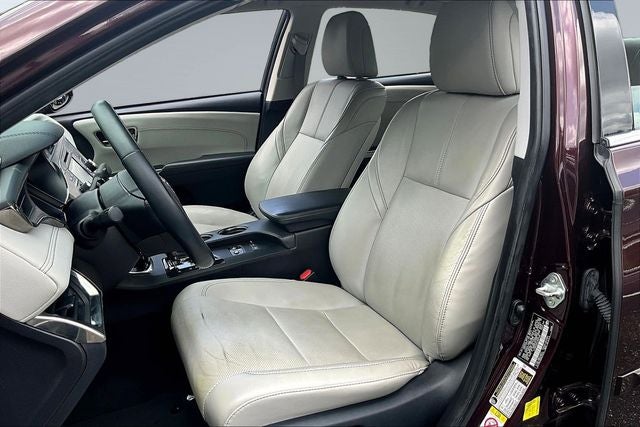 2018 Toyota Avalon Hybrid Limited