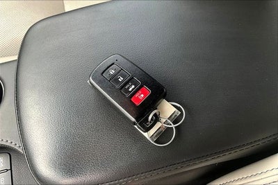 2018 Toyota Avalon Hybrid Limited