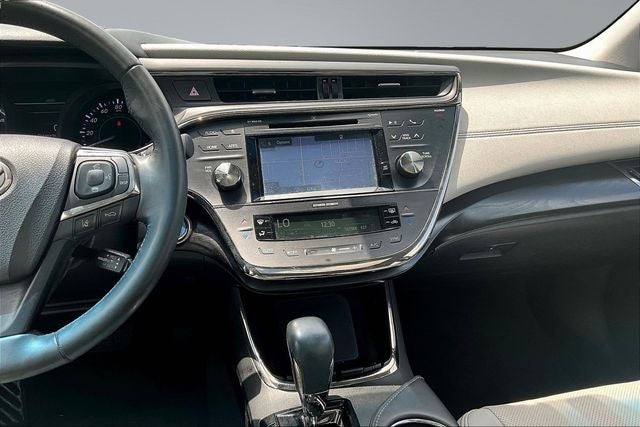 2018 Toyota Avalon Hybrid Limited