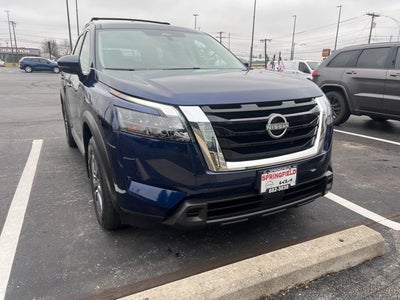2024 Nissan Pathfinder SV