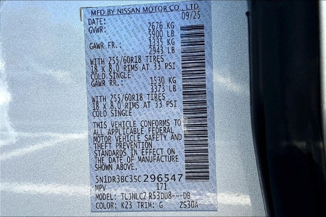 2025 Nissan Pathfinder SV