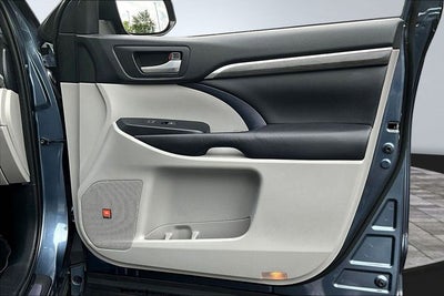 2019 Toyota Highlander Limited Platinum