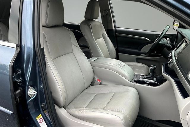 2019 Toyota Highlander Limited Platinum