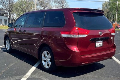 2012 Toyota Sienna LE 7 Passenger