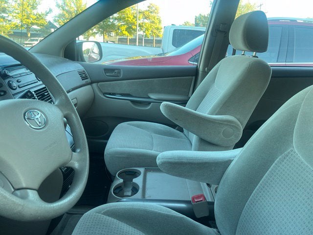 2006 Toyota Sienna CE