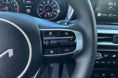 2022 Kia K5 LXS