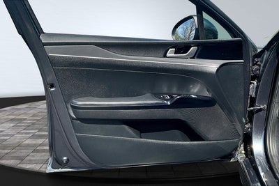 2022 Kia K5 LXS