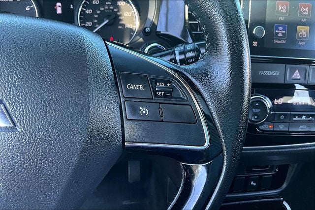 2018 Mitsubishi Outlander Base