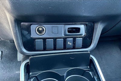 2018 Mitsubishi Outlander Base