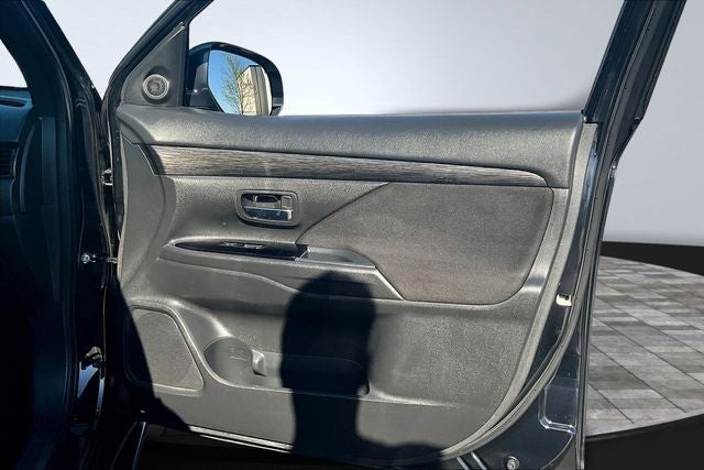 2018 Mitsubishi Outlander Base