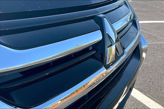 2018 Mitsubishi Outlander Base