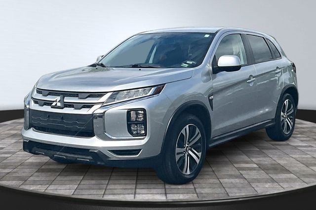 2025 Mitsubishi Outlander Sport's photo