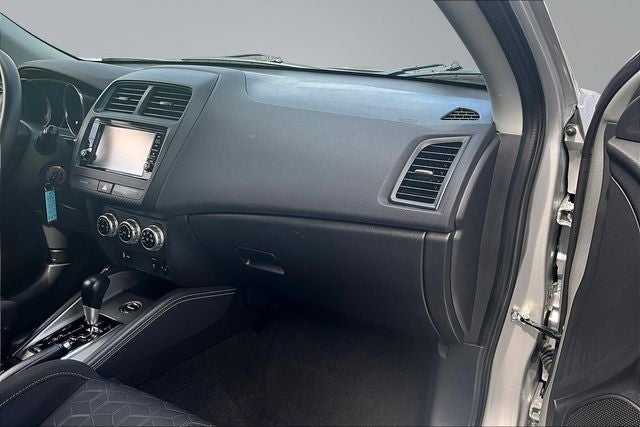 2025 Mitsubishi Outlander Sport Base