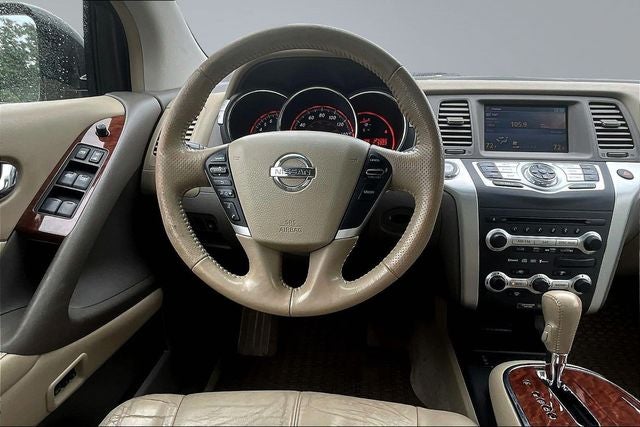 2010 Nissan Murano LE