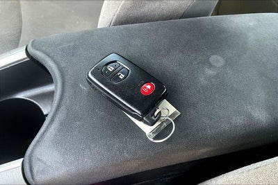 2014 Toyota Prius Two