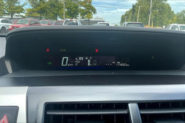 2014 Toyota Prius v Five
